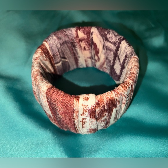 Unique fabric bracelet 🫶 - Picture 3 of 7